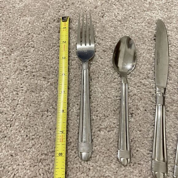 Lot of 13 Hampton Silversmiths Stainless China Flatware Spoons Forks Knives - Picture 4 of 6